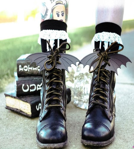 Alas de Murcielago para Cordones Rojas