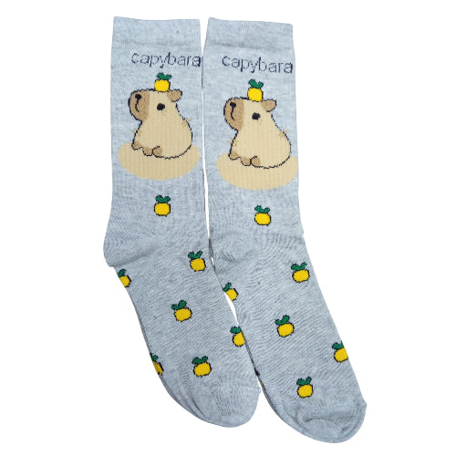 Medias 3/4 Puño Capybara con frutas fondo gris