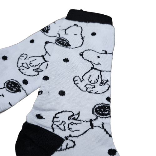 Medias 3/4 Snoopy caminando fondo blanco con lunares