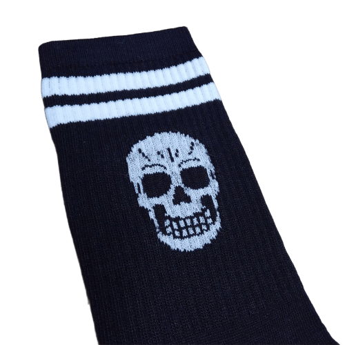 Medias 3/4 Puño - Calavera fondo negro con rayas blancas