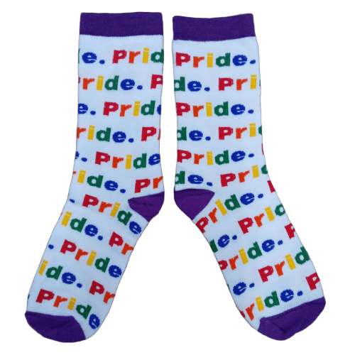 Medias 3/4 Pride letras multicolor fondo blanco