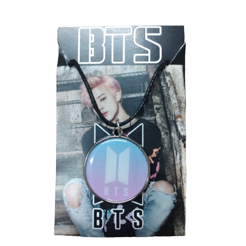 Colgante K-Pop - BTS (logo blanco)